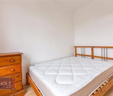 4 bedroom semi-detached house to rent - Photo 6