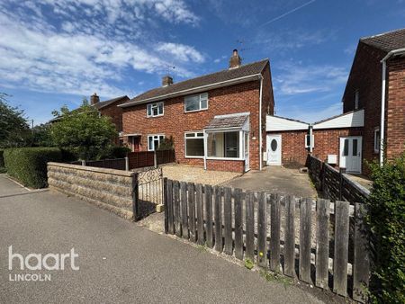 2 bedroom semi-detached house to rent - Photo 5