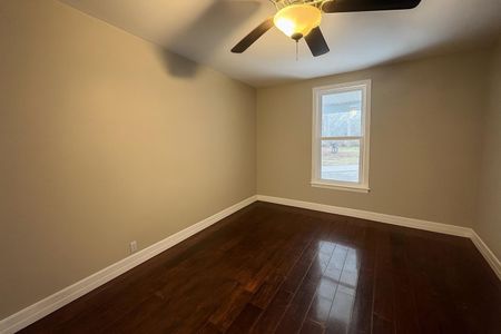 21 Sidings Street - 3 bed, 1 bath - Photo 3