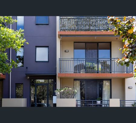 4/177 Oxford Street, Leederville, WA 6007 - Photo 4