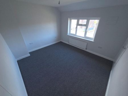 2 bedroom semi-detached house to rent - Photo 2
