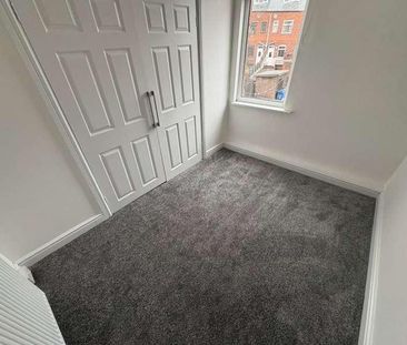 Coniston Road, Barnsley, S71 - Photo 3