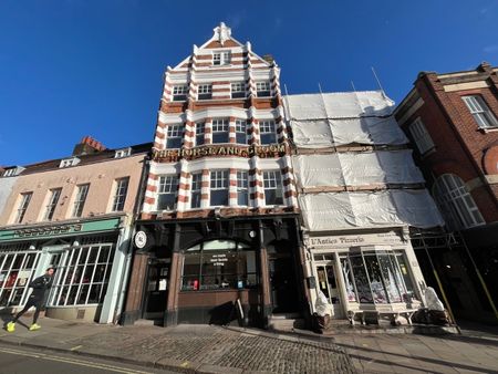 2 Bed Flat, Heath Street, NW3 - Photo 5