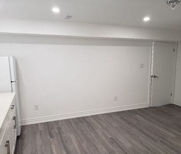 For Lease - 182 Acton Avenue, Toronto, Ontario - Photo 2