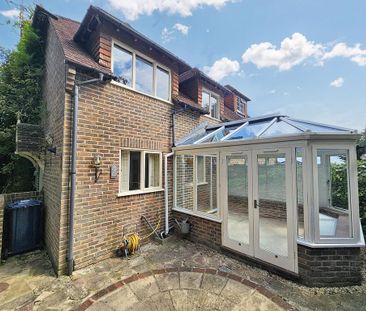 3 bedroom semi-detached house to rent - Photo 6