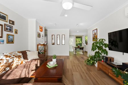 Stylish Townhouse at 3/16-22 Hollywood Place, Oxenford – Low Maintenance Living in a Prime Location! - Photo 3