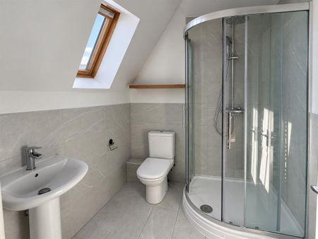 3 bed House - Townhouse To Let - Photo 5