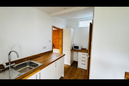 Studio Flat, Eridge Road, BN3 - Photo 3