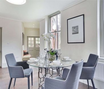 A contemporary 2 bedroom apartment with garden and allocated parking - Photo 6