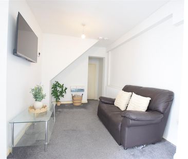 Newark Road - 1-Bed House - AVAILABLE NOW - Photo 6