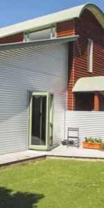 Stylish, Modern Home with Indoor-Outdoor Flow - Photo 3