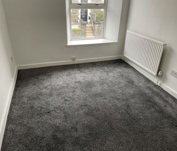 3 bedroom House To Let - Photo 5