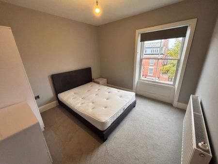 West Cliff, Preston - Photo 2