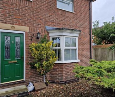 3 bedroom end of terrace house to rent - Photo 1