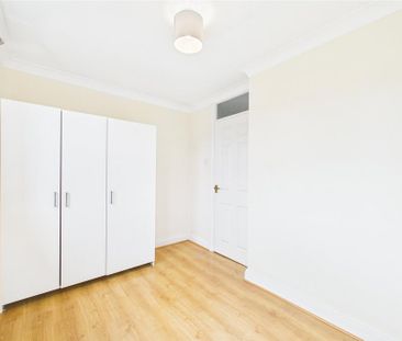 4 bedroom detached house to rent - Photo 6