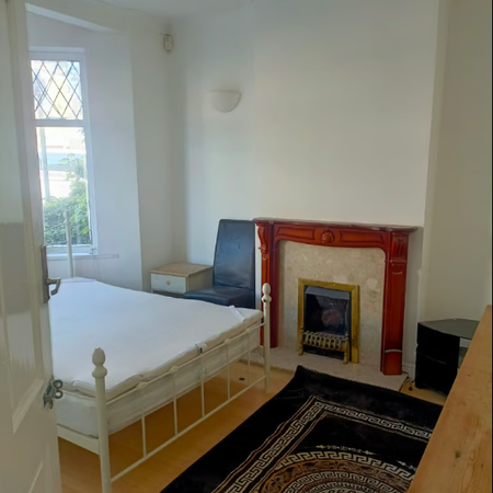 4 bedroom house share to rent - Photo 3