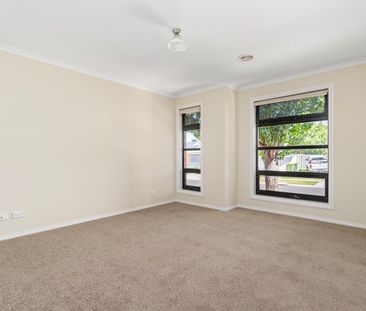 3 NAMOI PLACE, Wodonga VIC 3690 - House For Rent | Domain - Photo 6