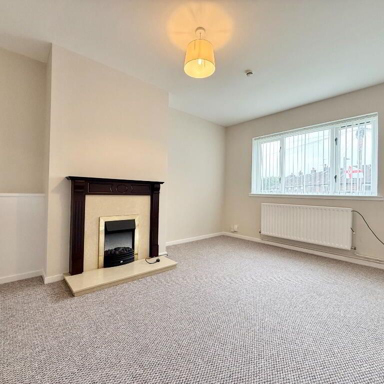72 Lawnmount Crescent, Lisburn, BT27 4TU - Photo 1
