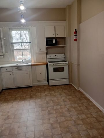 For Lease - 75 Charles Street Unit# 4, Oshawa, Ontario - Photo 4