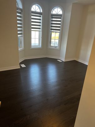For Lease - 211 TERRY FOX Drive, Barrie, Ontario - Photo 1