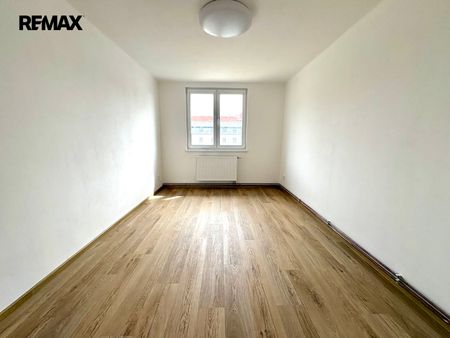 Pronájem bytu 3+1 67 m², Kůsov 339, Stachy - Фото 2