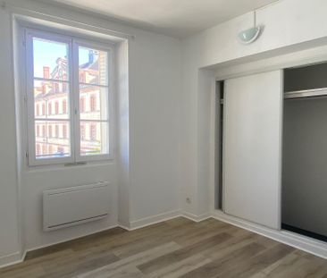 Location Appartement 2 pièces 32m² FONTAINEBLEAU 77300 - Photo 2