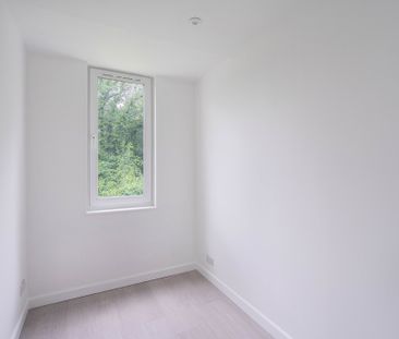 Riverside Pixham, Dorking - 1 bedroomProperty for lettings - Seymours - Photo 1