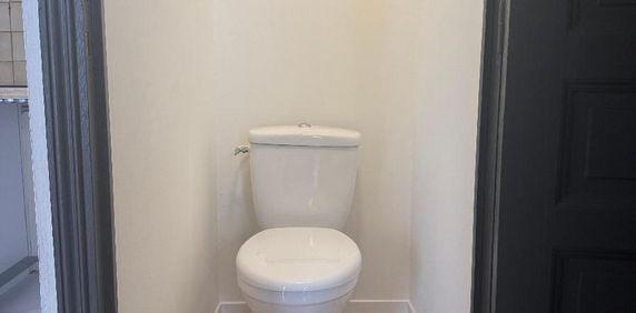 Location Appartement 2 pièces 37m² BEDARIEUX 34600 - Photo 2