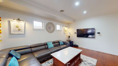 Modern Comfort meets Low-Maintenance Luxury - Photo 2