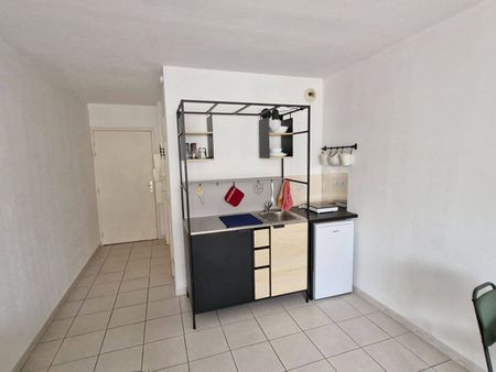 Location appartement 1 pièce 22.5 m² à Toulon (83100) - Photo 2