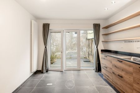 Ruime, gerenoveerde woning nabij het stadscentrum - Photo 3