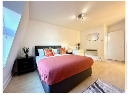 2 bedroom flat to rent - Photo 5