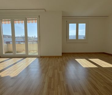Rent a 2 ½ rooms apartment in Rothrist - Photo 4