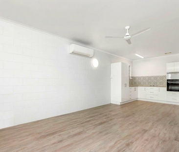 2/13 Rose Street, North Ward - Photo 1
