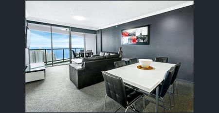 Chevron Renaissance 2 Bed, 2 Bath + 1 Car — $925/week - Photo 5