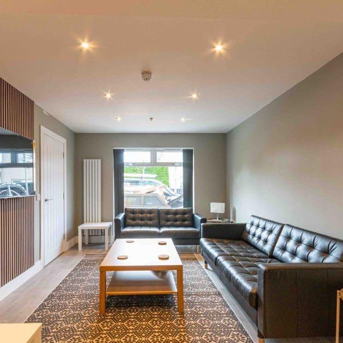 10 bedroom flat share to rent - Photo 1