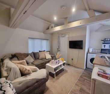 1 bedroom semi-detached house to rent - Photo 3