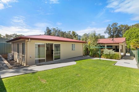 Modern - New - 2 Bedroom - 2 Bathroom - Ducted Air Con - Photo 4