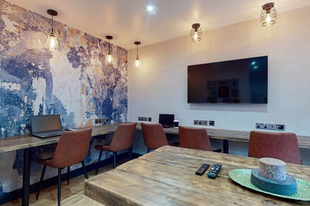 Norwich Road Room 3 - Photo 1