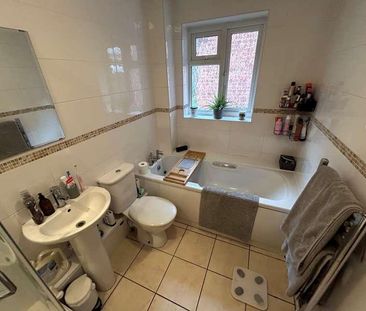 Haden Hill Road, Halesowen, West Midlands, B63 - Photo 3