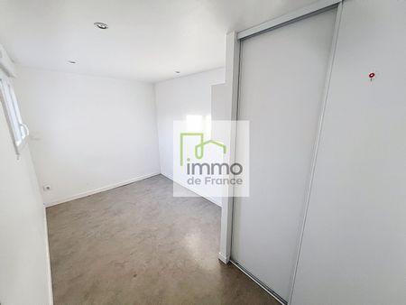 Location Appartement 1 pièce 39m² - Photo 3