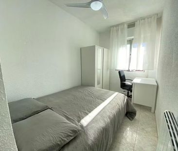 Calle del Platino, Madrid, Community of Madrid 28021 - Photo 1