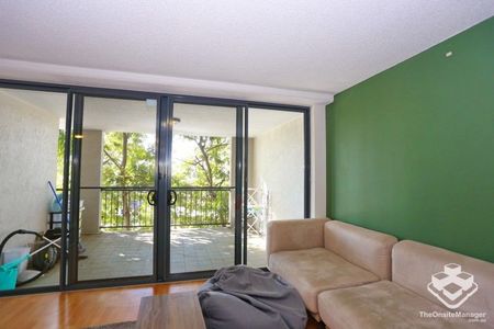 Furnished two bedrooms at Centro Toowong Apartment - Photo 2