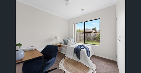 Modern Family Living in a Prime Doreen Location - Photo 2