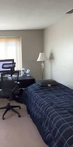 1 ~ Bed Studio Safe Neighborhood/Few Minutes to U of T-Parking Avail - Photo 3