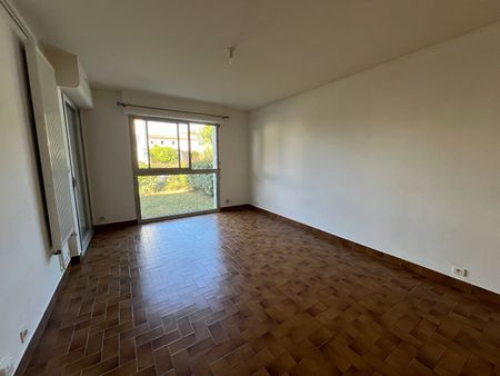 Location Appartement 2 pièces 33m² - Photo 5