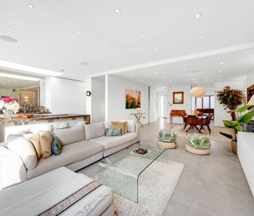 4 bedroom semi-detached house to rent - Photo 3