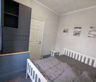 2 bedroom terraced house to rent - Photo 6