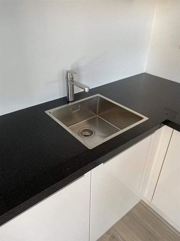 Appartement d'angle 2 chambres Faas Wilkesstraat, Amsterdam - À louer - Photo 4