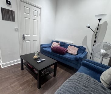 Room in a Shared House, Skipworth St, LE2 - Photo 1